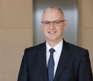 Dr. Stefan Hussy, Hauptgeschäftsführer der DGUV, Bildquelle: Jan Röhl / DGUV Dr. Stefan Hussy, Hauptgeschäftsführer der DGUV, Bildquelle: Jan Röhl / DGUV